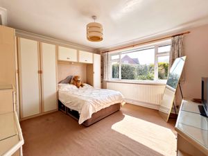 Bedroom- click for photo gallery